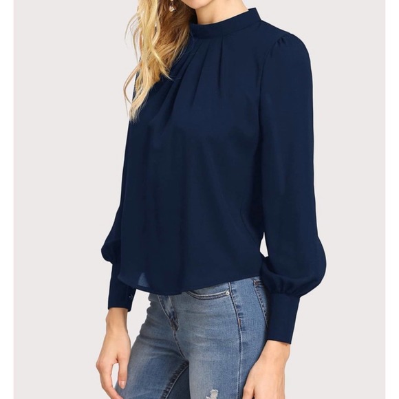 Burgundy Plicated Front, Keyhole Back Longsleeve Blouse Medium NWOT - Picture 10 of 10